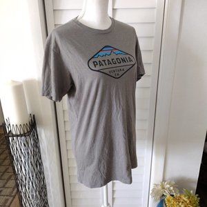 PATAGONIA Ventura CA unisex slim fit t-shirt logo on front crewneck Sz M‎